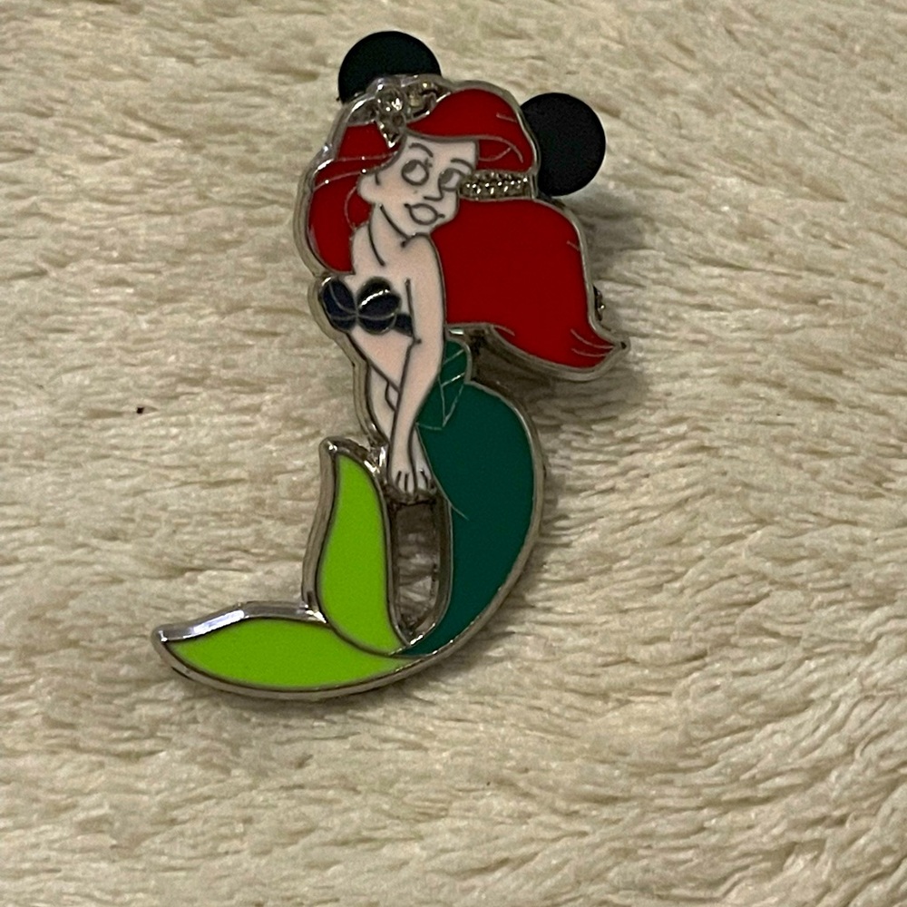 Disney Little Mermaid 2008 Disney Parks Trading Pin